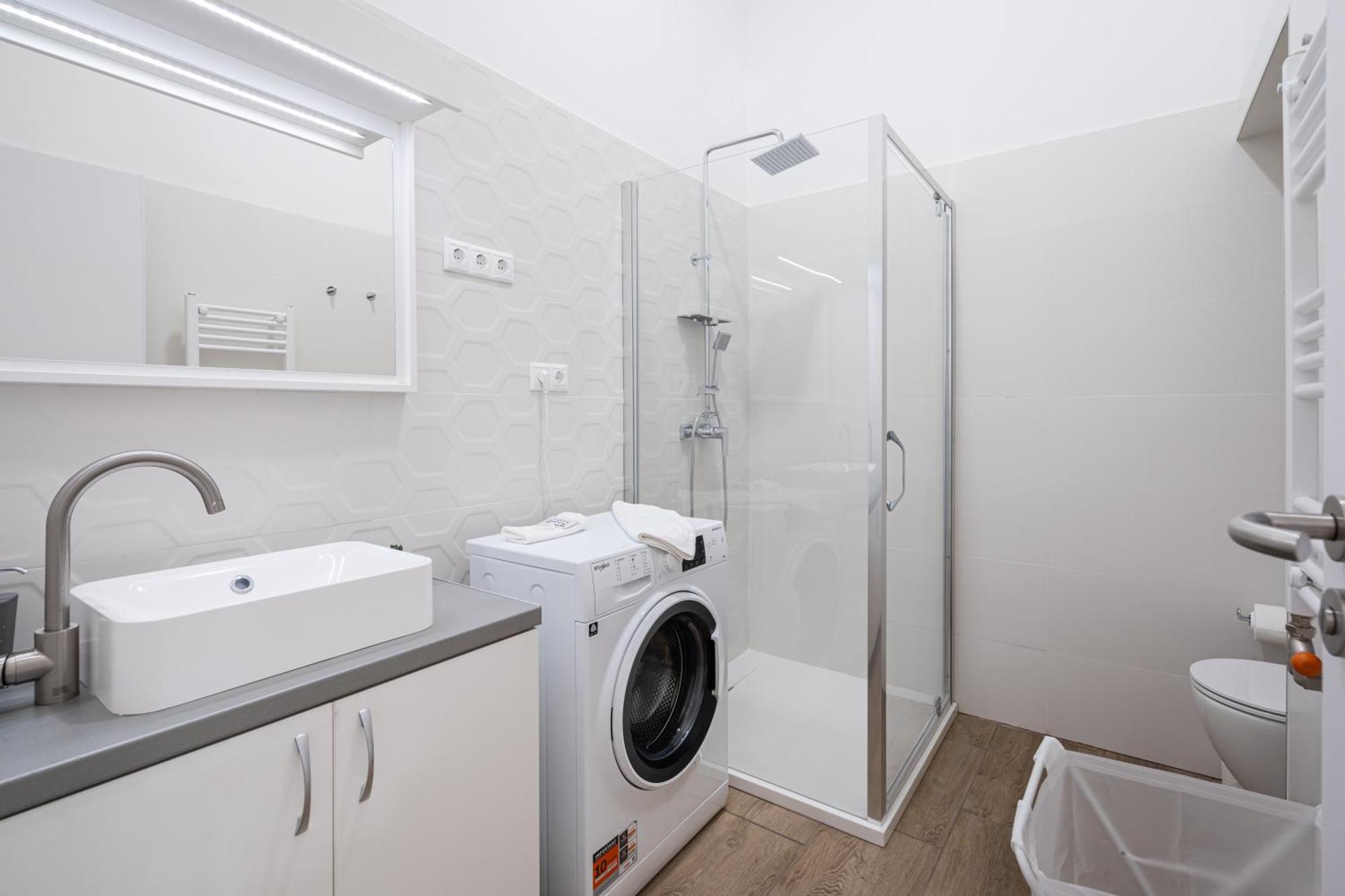 Andrassy Essence Budapeste